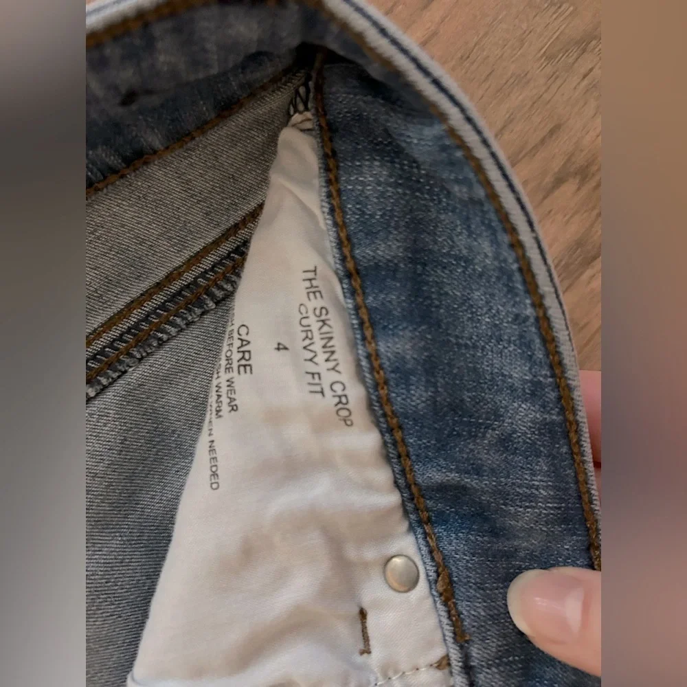 ANN TAYLOR - Cropped Denim Jeans - Size 4